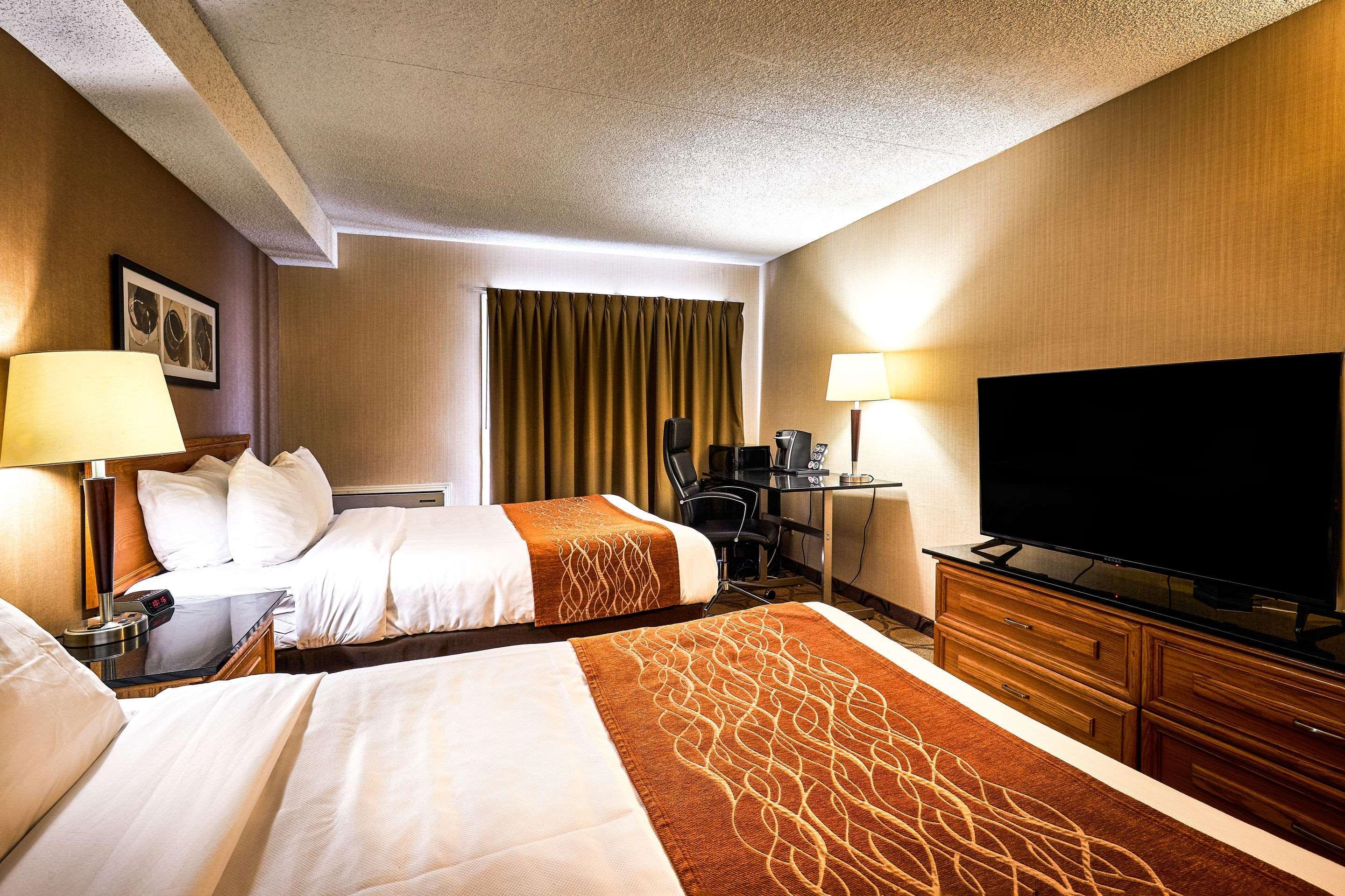 Comfort Inn Rouyn Exterior photo