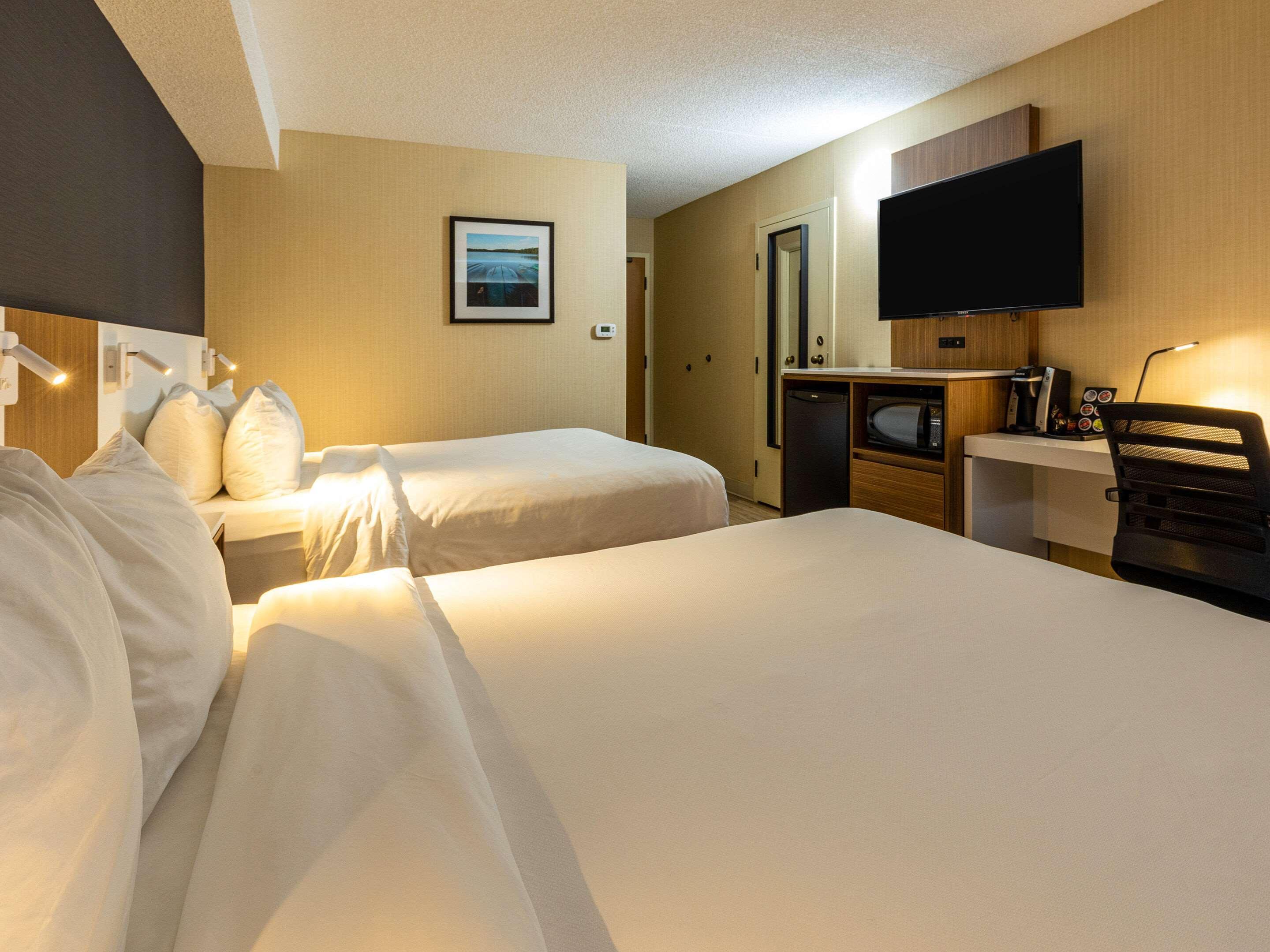Comfort Inn Rouyn Exterior photo