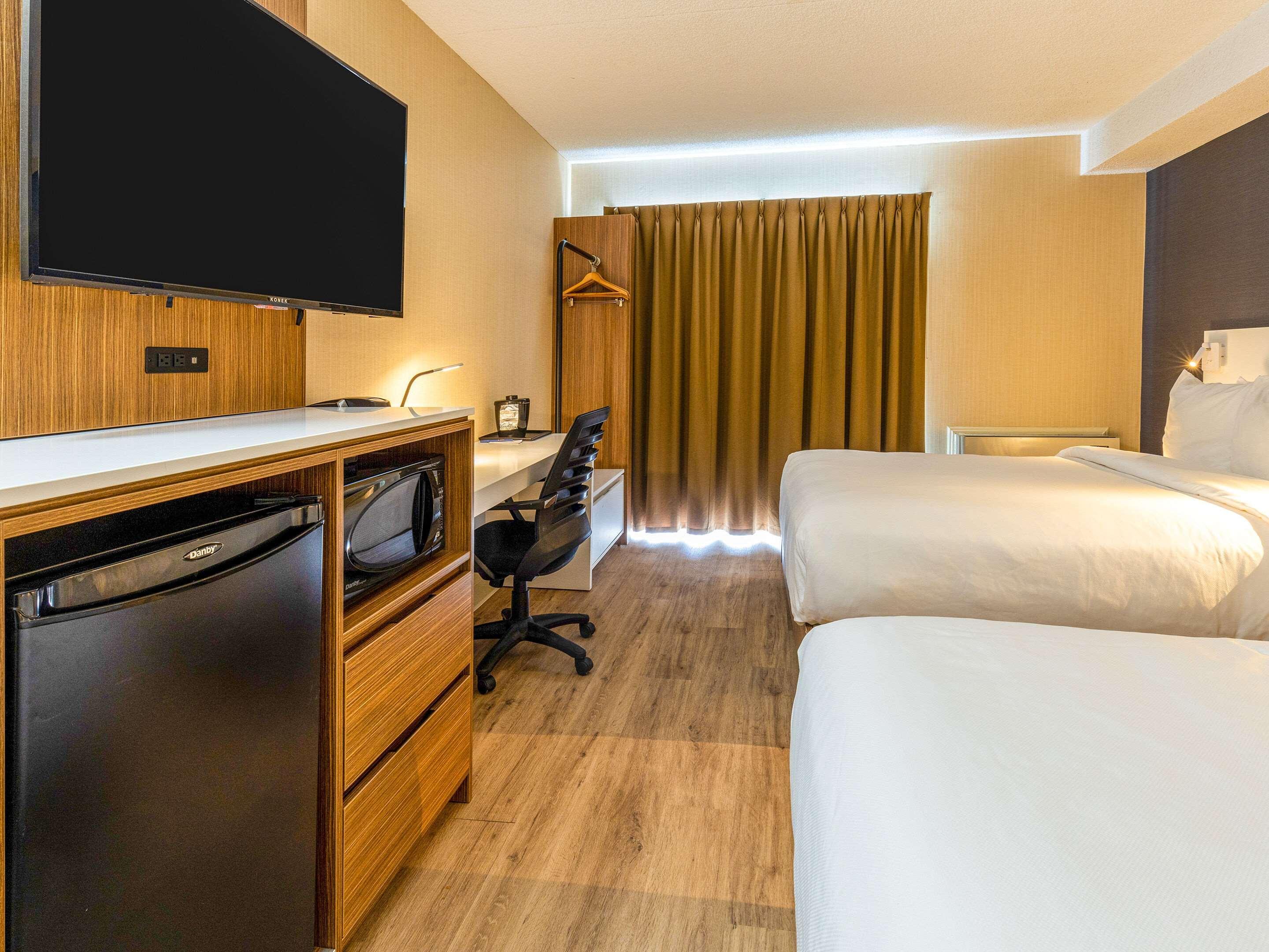 Comfort Inn Rouyn Exterior photo