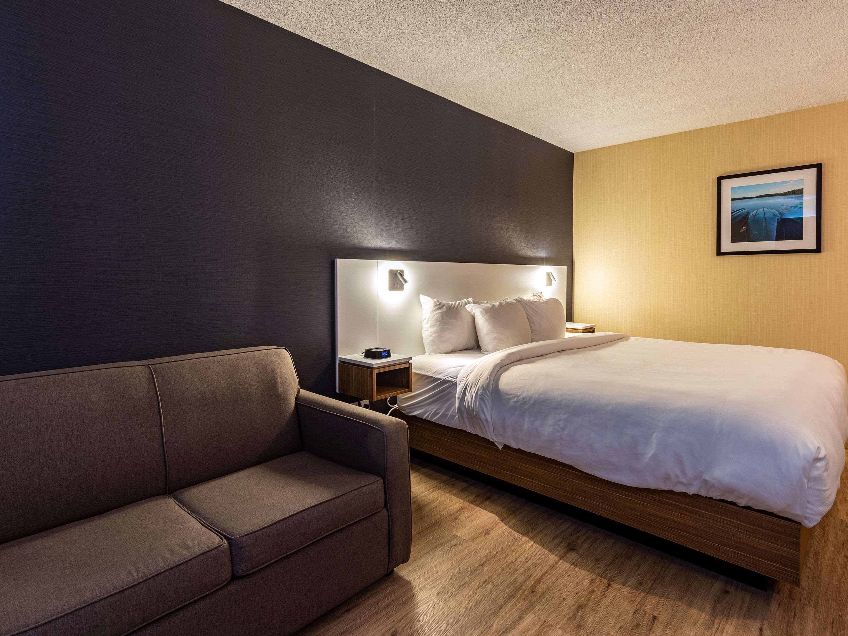 Comfort Inn Rouyn Exterior photo