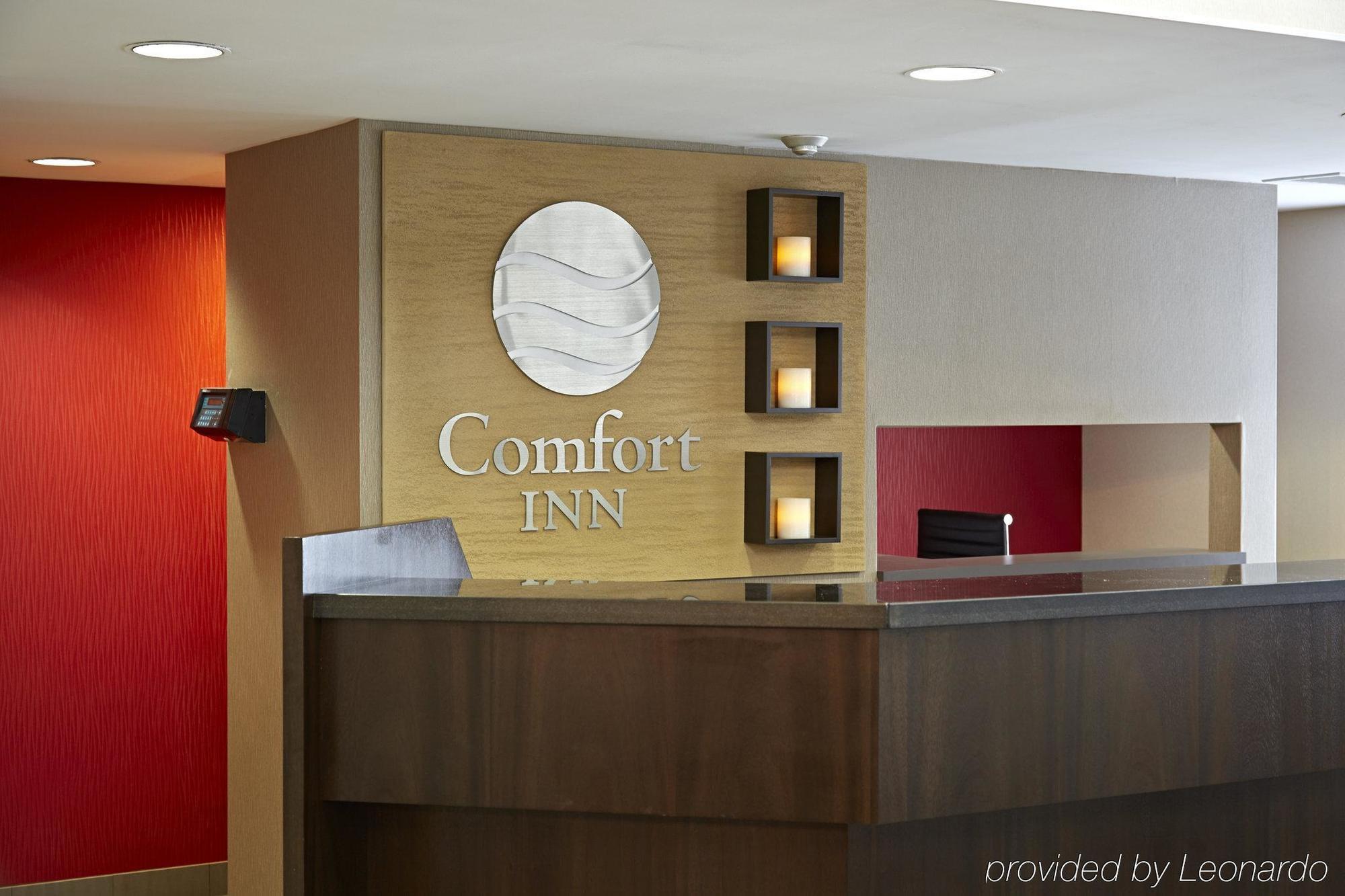 Comfort Inn Rouyn Exterior photo